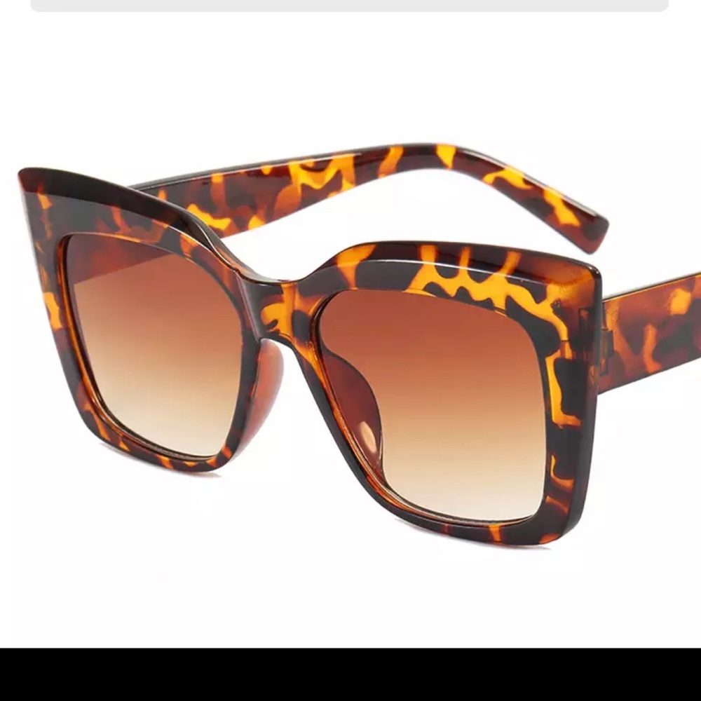 Large Cateye Fashion Sunglasses